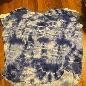 Womens t-shirt size XL